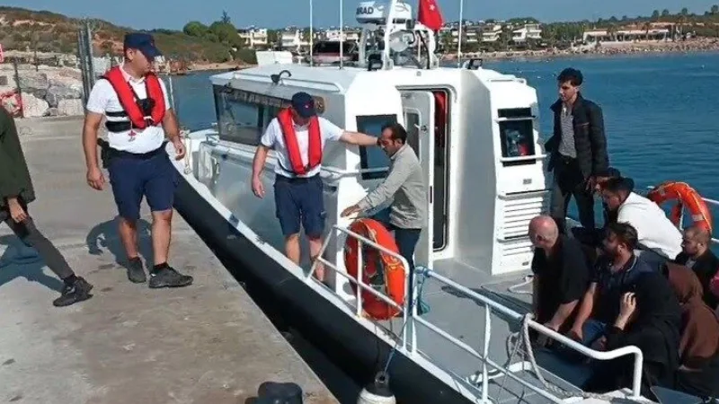 Muğla'nın Bodrum ilçesi açıklarında, Yunanistan tarafından Türk karasularına itilen can