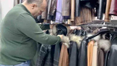 Denizli'de 36 yıllık deri ustası Mehmet Çukur, sektördeki çırak krizi