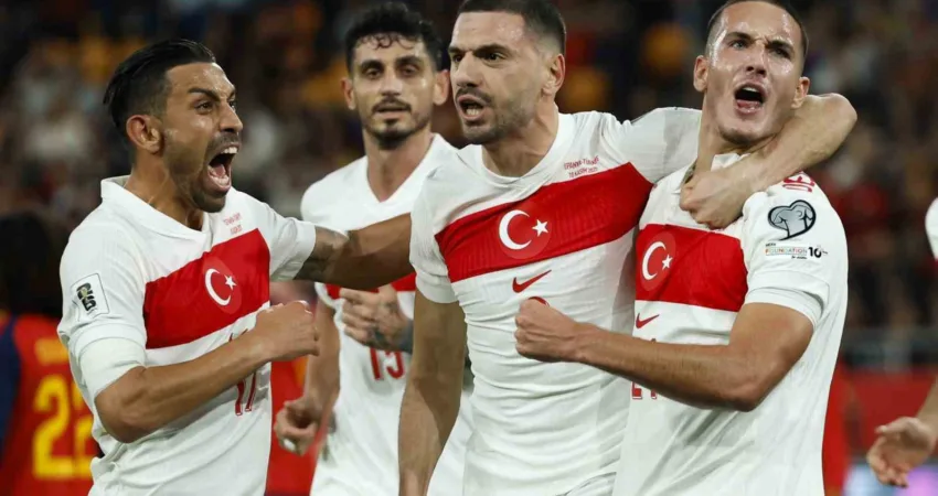 A Milli Futbol Takımı, FIFA sıralamasında bir basamak yükseldi A Milli Futbol Takımı, FIFA'nın kasım ayı dünya sıralamasında 1,582