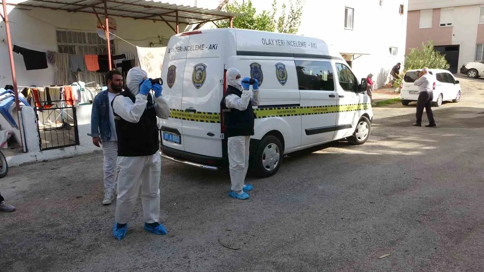 Antalya'nın Manavgat ilçesinde 51 yaşındaki İsmail Öter, evinde ölü bulundu.