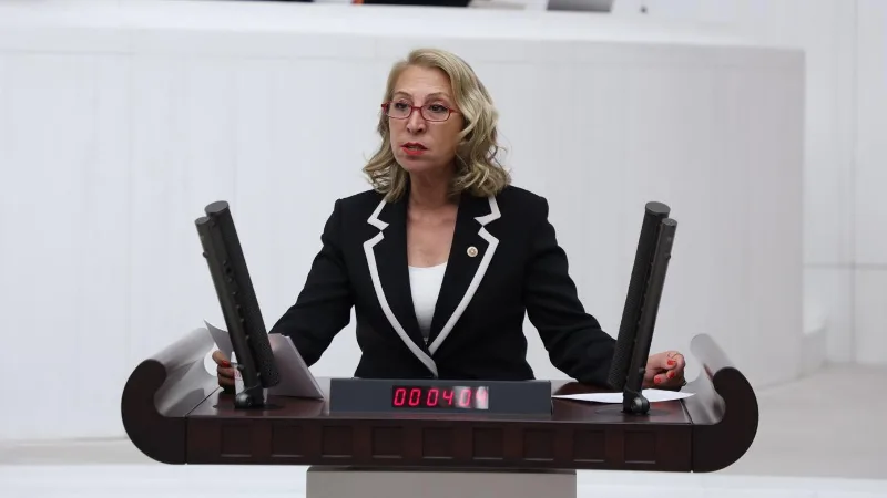 TBMM'de görüşülen Vakıflar Kanunu teklifine tepki gösteren CHP Muğla Milletvekili