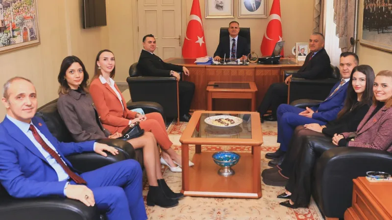 Türkiye’den bilimsel dişhekimliğinin kuruluşunun 117. Yılı ve 22 Kasım’ı da