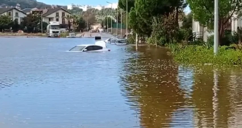 İzmir genelinde sabah saatlerinde etkili olan sağanak yağış nedeniyle, en
