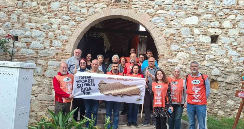 Milas’ta vatandaşlar ’erozyon’ konusunda bilgilendirildi TEMA Vakfı Milas İlçe Başkanlığı, 17-30 Kasım Erozyonla Mücadele Haftası