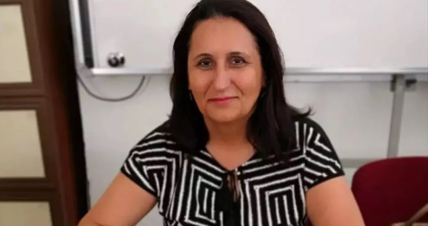 Motosikletin çarptığı öğretmen hayatını kaybetti Mersin'in Silifke ilçesinde, motosikletin çarpması sonucu Gülşen Tınas (56) hayatını