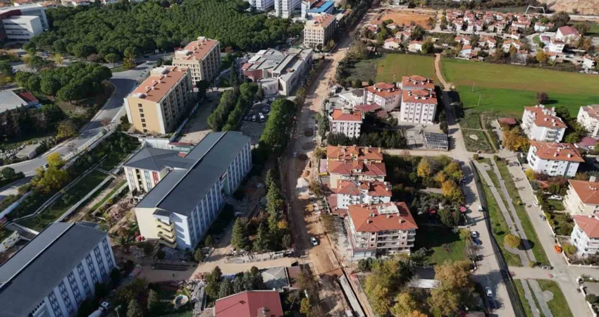 Muğla Büyükşehir geleceği inşa ediyor: 502 milyon TL’lik yatırım devam ediyor Muğla Büyükşehir Belediyesi, Menteşe'de Kötekli ve Yeniköy mahallelerinde 502 milyon