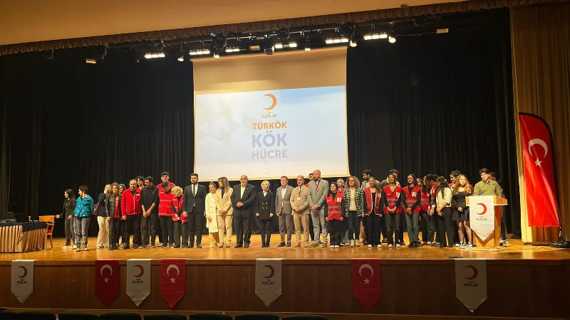 Genç Kızılay Muğla İl Başkanlığı’nın düzenlediği Kök Hücre Bağışı Bilgilendirme