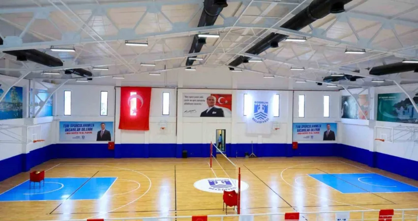 Serbay Ilıcak Kültür ve Spor Kompleksi hizmete açıldı Bodrum Belediyesi tarafından Gündoğan Mahallesi'ndeki Serbay Ilıcak Kültür ve Spor