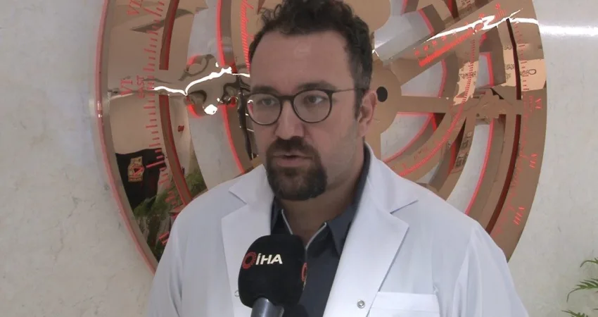 Sokaktaki yiyeceklerden zehirlenmelere karşı uzmanlardan dikkat çeken uyarılar Almanya'dan gelen Servet ve Çiğdem Böcek çifti ile çocukları İstanbul'da