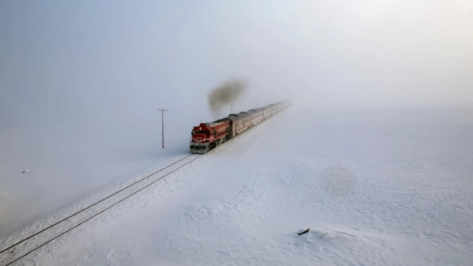 Marmaris Değirmenyanı Mahallesi’nde bir apartmanın ikinci katında çıkan yangın, Muğla
