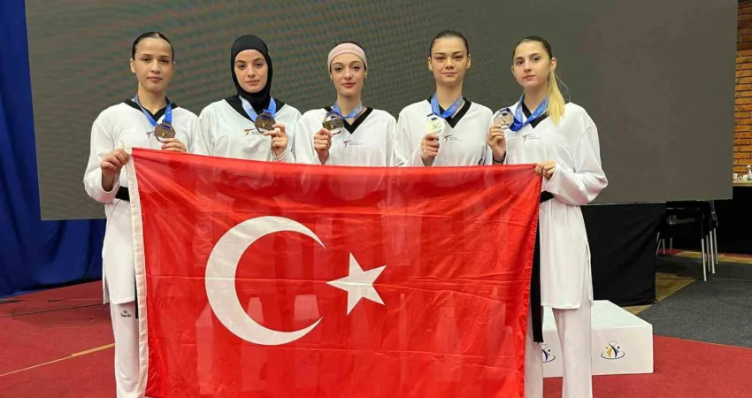 Avrupa Ümitler Taekwondo Şampiyonası’nın üçüncü gününde milli sporcular birisi altın