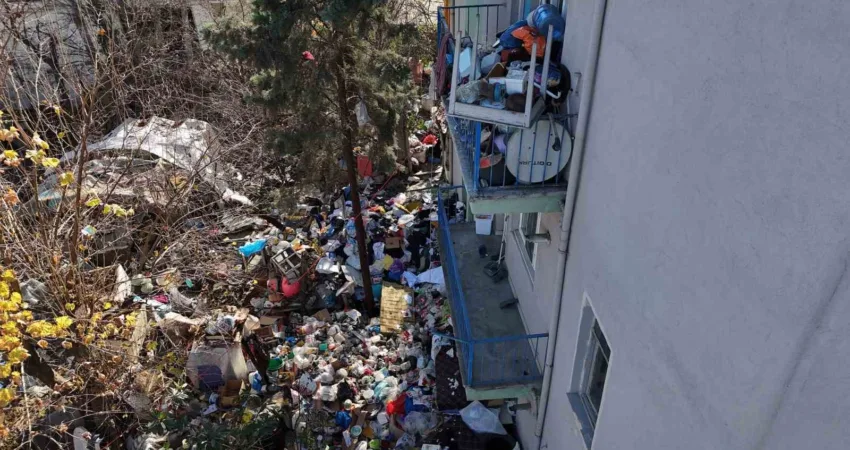 Karabük’te mahalle sakinlerinin kötü koku şikayeti üzerine bir eve giden