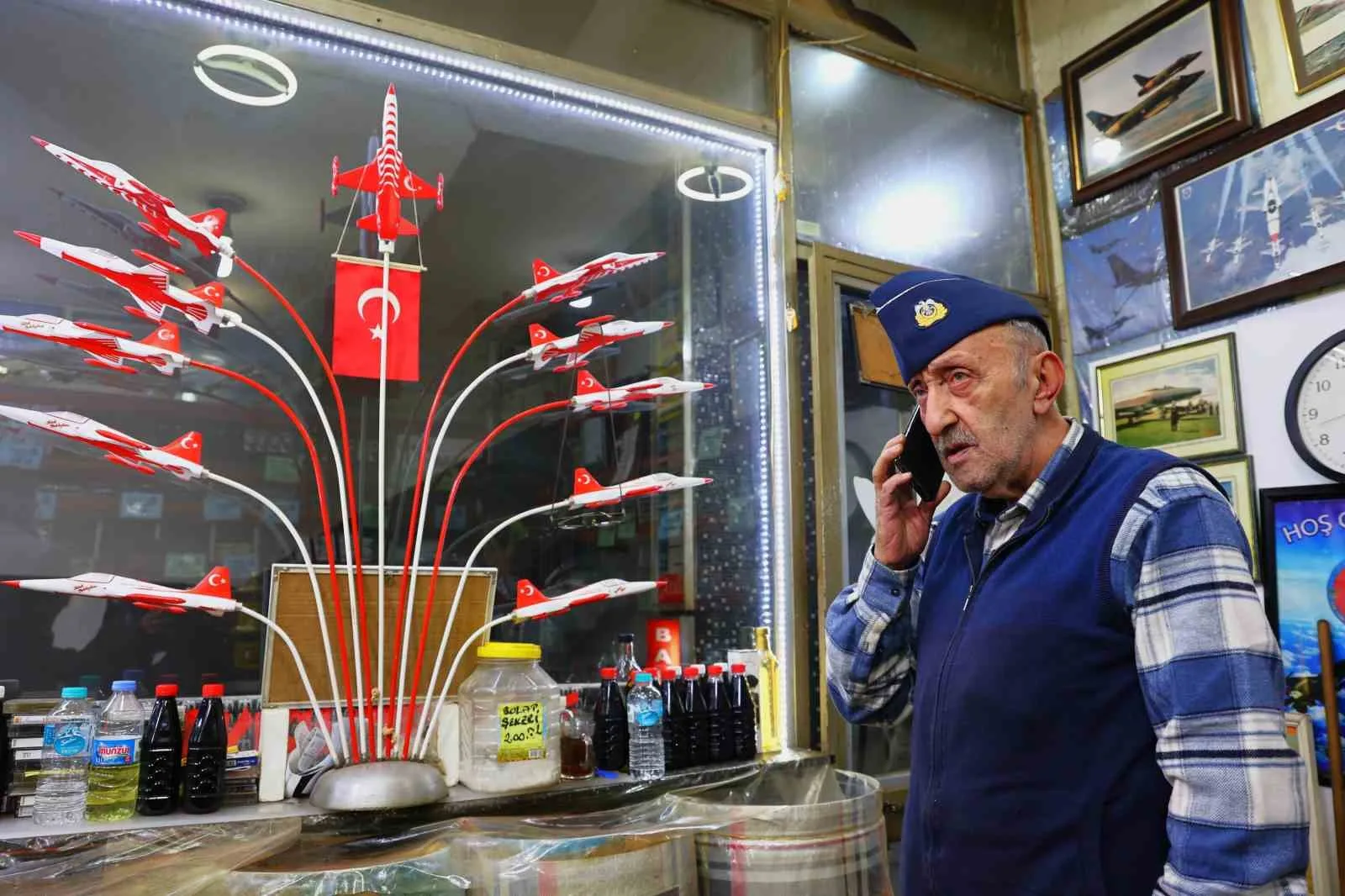 Elazığ’da yaşayan 75 yaşındaki Atilla Demirbaş, eğitim sürecinde yaşadığı talihsizlik