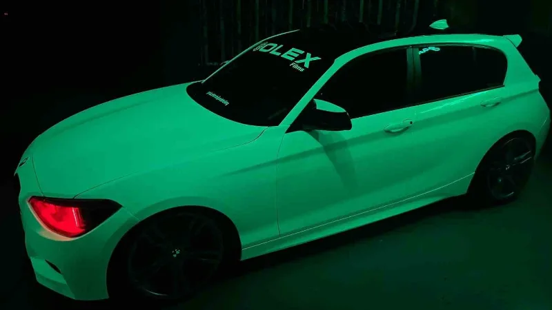 Eskişehir'de 16 yıldır boya koruma filmi uygulayan Mücahit Erdoğan, kapladığı