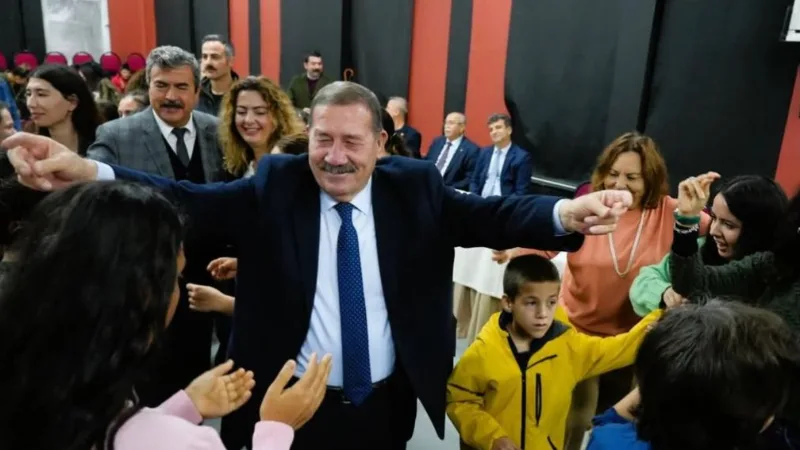 Fevzi Topuz Engelli Bireylerin Coşkusuna Ortak Oldu Milas Belediyesi, 3 Aralık Dünya Engelliler Günü kapsamında düzenlediği kahvaltı