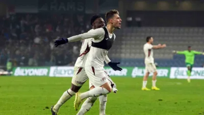 Trabzonspor'da kiralık oynayan Ernest Muçi, son 3 maçında 5 gol