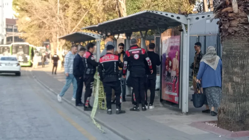 Denizli’de bir otobüs durağında unutulan sahipsiz çanta nedeniyle bomba paniği