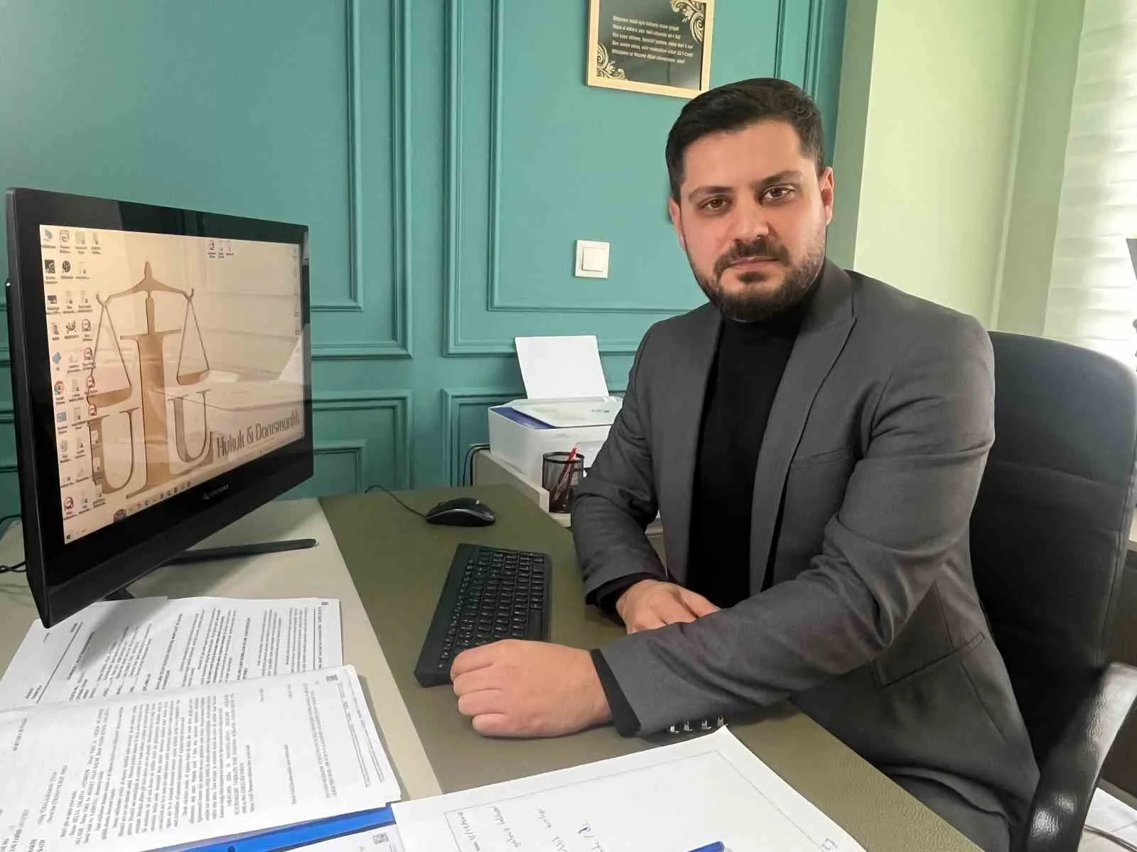 İzmir'deki Ulu Hukuk Bürosu'nun adını kullanan bir dolandırıcılık şebekesi, vatandaşlara