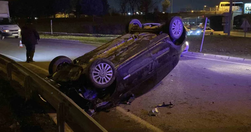 Kontrolden çıkan otomobil takla attı Bursa'nın İnegöl ilçesinde 19 yaşındaki Safa S., Alanyurt'a dönüş yaparken