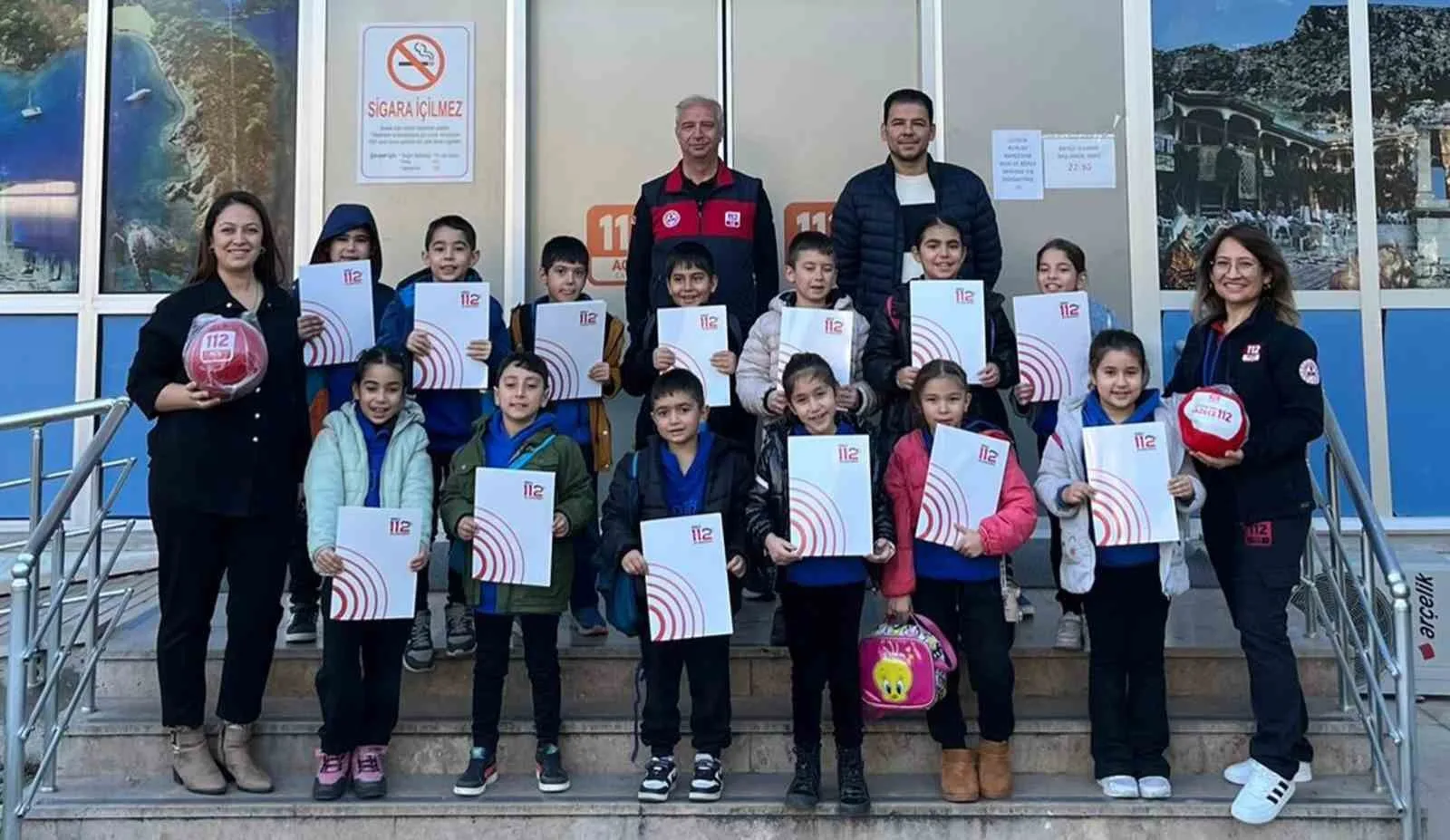 Muğla'nın Menteşe ilçesindeki Yenice İlkokulu öğrencileri, 112 Acil Çağrı Merkezini