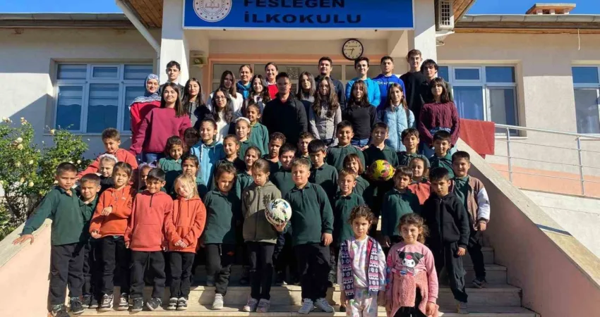 "Okulun Kalbi Kütüphaneler Projesi" kapsamında kardeş okul seçilen Fesleğen İlkokulu