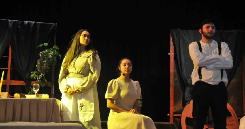 Muğla Sıtkı Koçman Üniversitesi Tiyatro Topluluğu ve Gençlik Çalışmaları Merkezi