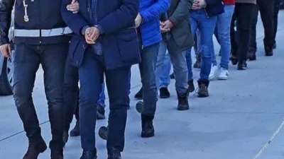 Aydın’da jandarma ekiplerince düzenlenen eş zamanlı operasyonlarda, DEAŞ terör örgütü