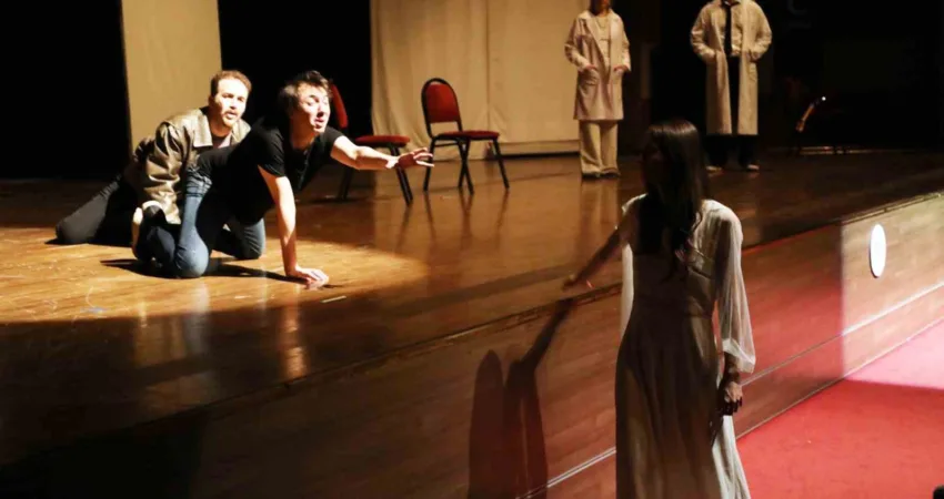 ‘Umut’ madde bağımlılığını dikkat çekti Muğla Büyükşehir Belediyesi ve Yeşilay Muğla Şubesi, madde bağımlılığına dikkat