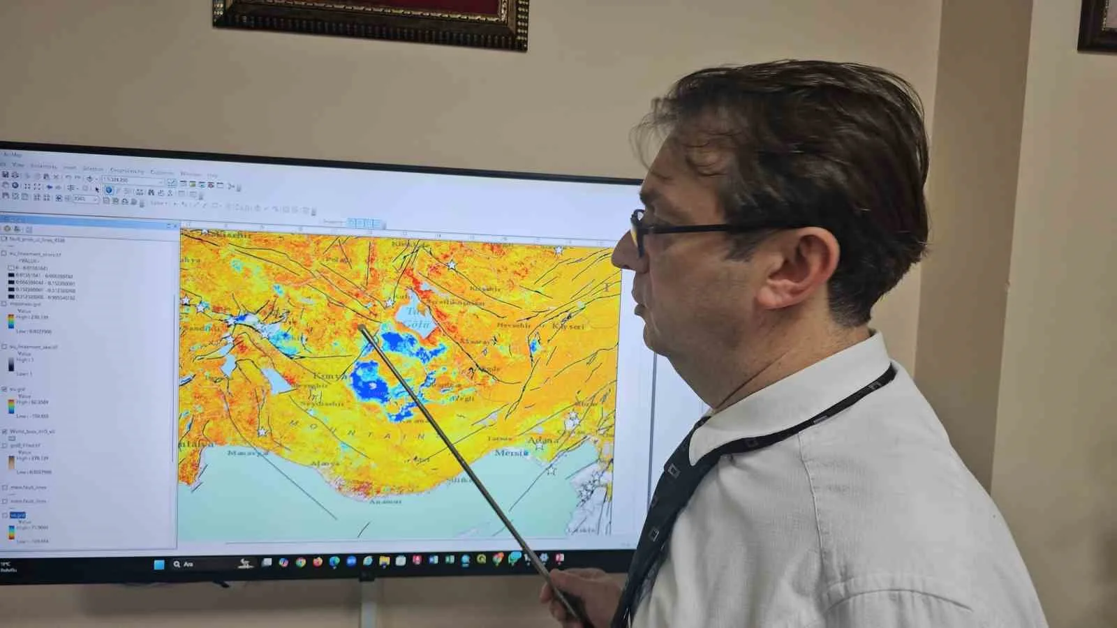 Zonguldak Bülent Ecevit Üniversitesi'nden Prof. Dr. Şenol Hakan Kutoğlu, Avrupa