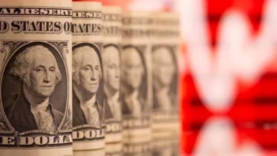 İstanbul Kapalıçarşı'da dolar güne 43,4970 liradan hafif bir yükselişle başlarken,