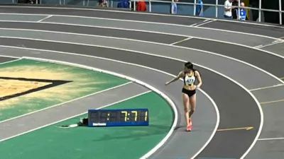 İstanbul’da düzenlenen U-20 Türkiye Salon Atletizm Şampiyonası'nda Sude Naz Bayar,