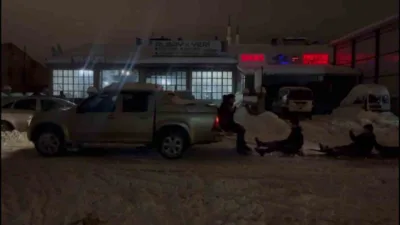 Sivas’ta esnaflık yapan Tanju Kaya, yoğun kar yağışı sonrası çıraklarını