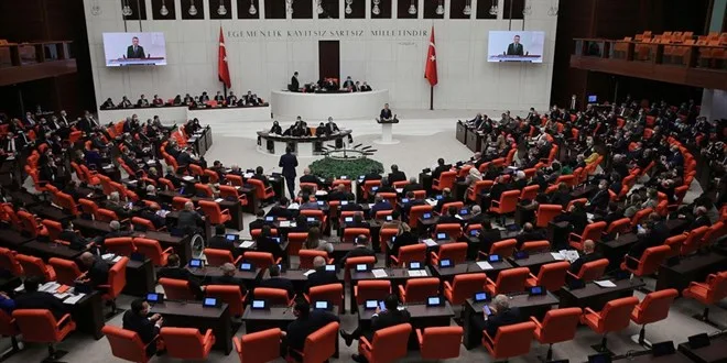 AK Parti, emekli maaşı artışı ve asgari ücret işveren desteği