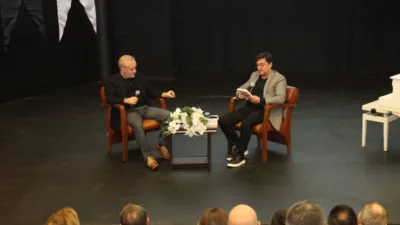 Gazeteci-yazar Yavuz Oğhan, Marmaris Belediyesi’nin düzenlediği söyleşi ve imza gününde