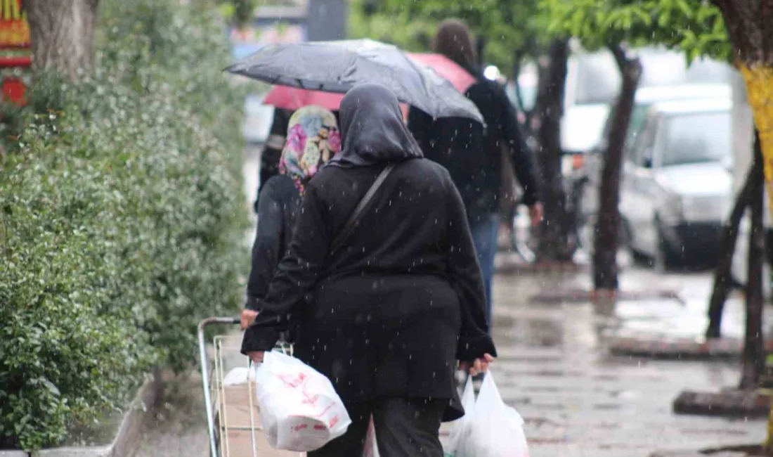 Aydın genelinde sabah saatlerinden itibaren kuvvetli sağanak ve gök gürültülü
