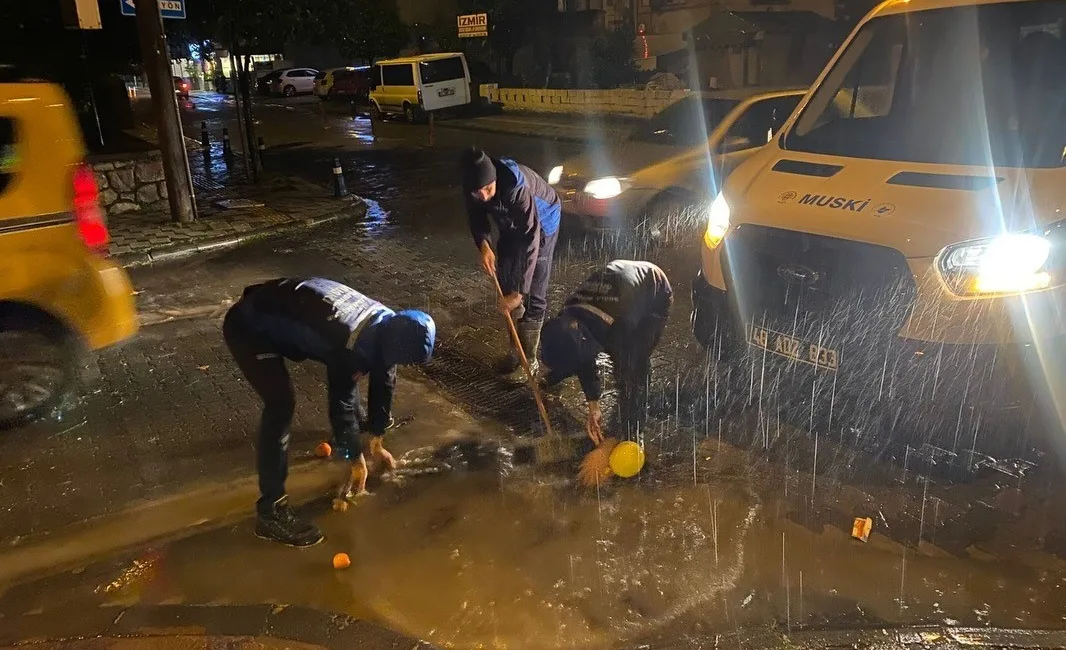 Muğla Büyükşehir Belediyesi ekipleri, son 5 yılın en şiddetli yağışlarının