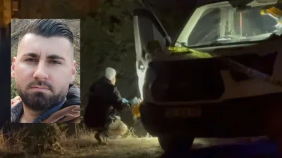 Denizli'nin Merkezefendi ilçesinde boş bir arazide park halindeki otomobilde bulunan,