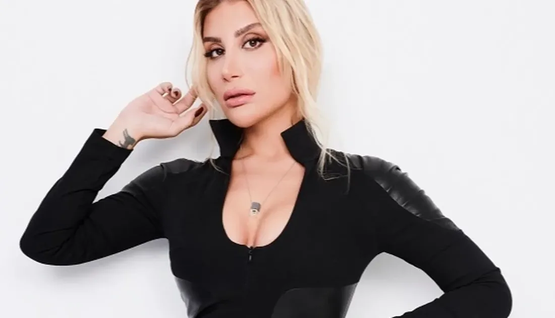 Ünlü iletişim danışmanı Özgür Aras, sanatçısı İrem Derici için Akademetre