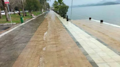 Muğla’nın Köyceğiz ilçesinde günlerdir aralıklarla devam eden ve dün gece
