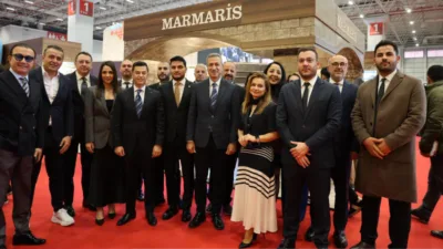 EMITT 2026’da Marmaris standı yoğun ilgi görürken, Belediye Başkanı Acar