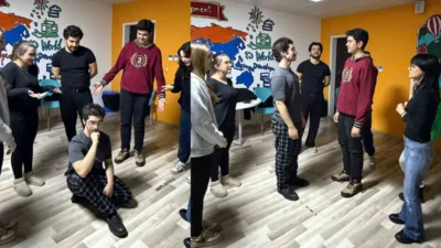 Menteşe Uluslararası Gençlik Merkezi, yeni dönemde gençlere diksiyon ve sahne