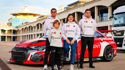Türkiye motor sporlarının yükselen yıldızları Zekai Özen, Zeynep Çukurova ve