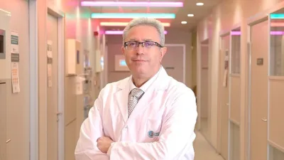 Üsküdar Üniversitesi NPİSTANBUL Hastanesi Gastroenteroloji ve Dahiliye Uzmanı Prof. Dr. Aytaç