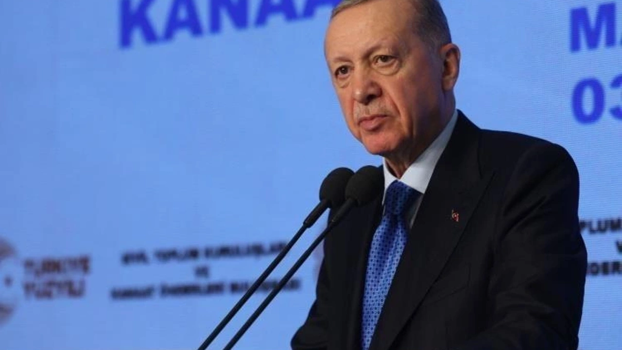 Cumhurbaşkanı Recep Tayyip Erdoğan, 15 Temmuz hain darbe girişimi sırasında