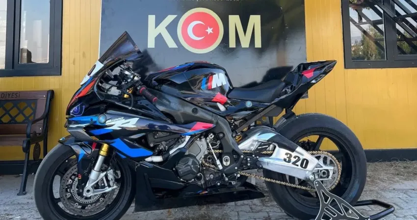 Denizli’de polis ekiplerinin bir iş yerinde yaptığı aramada, kaçak yollardan