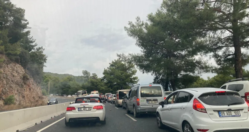 Muğla’da, dün etkili olan olumsuz hava koşulları nedeniyle bir dizi