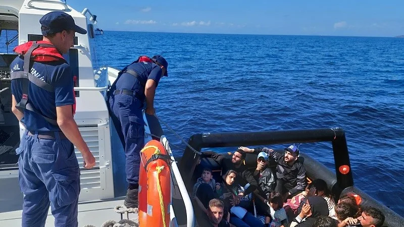 Muğla’nın Bodrum ilçesi açıklarındaki 4 düzensiz göçmen olayında 27’si çocuk