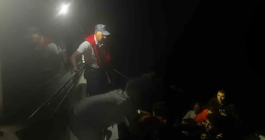 Muğla’nın Bodrum ilçesinde 19’u çocuk 36 düzensiz göçmen yakalandı. Bodrum’da