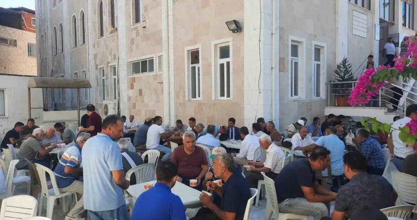 Muğla’nın Köyceğiz ilçesi Toparlar Mahallesi’nde 24’üncü geleneksel aşure etkinliği yoğun