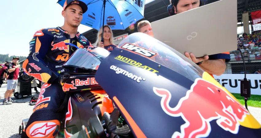 Red Bull sporcusu Deniz Öncü, İspanya’daki Aragon yarışında üçüncü olarak